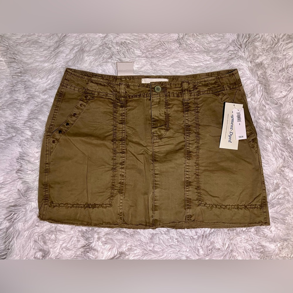 NWT Old Navy Mini Khaki Skirt Size 8
